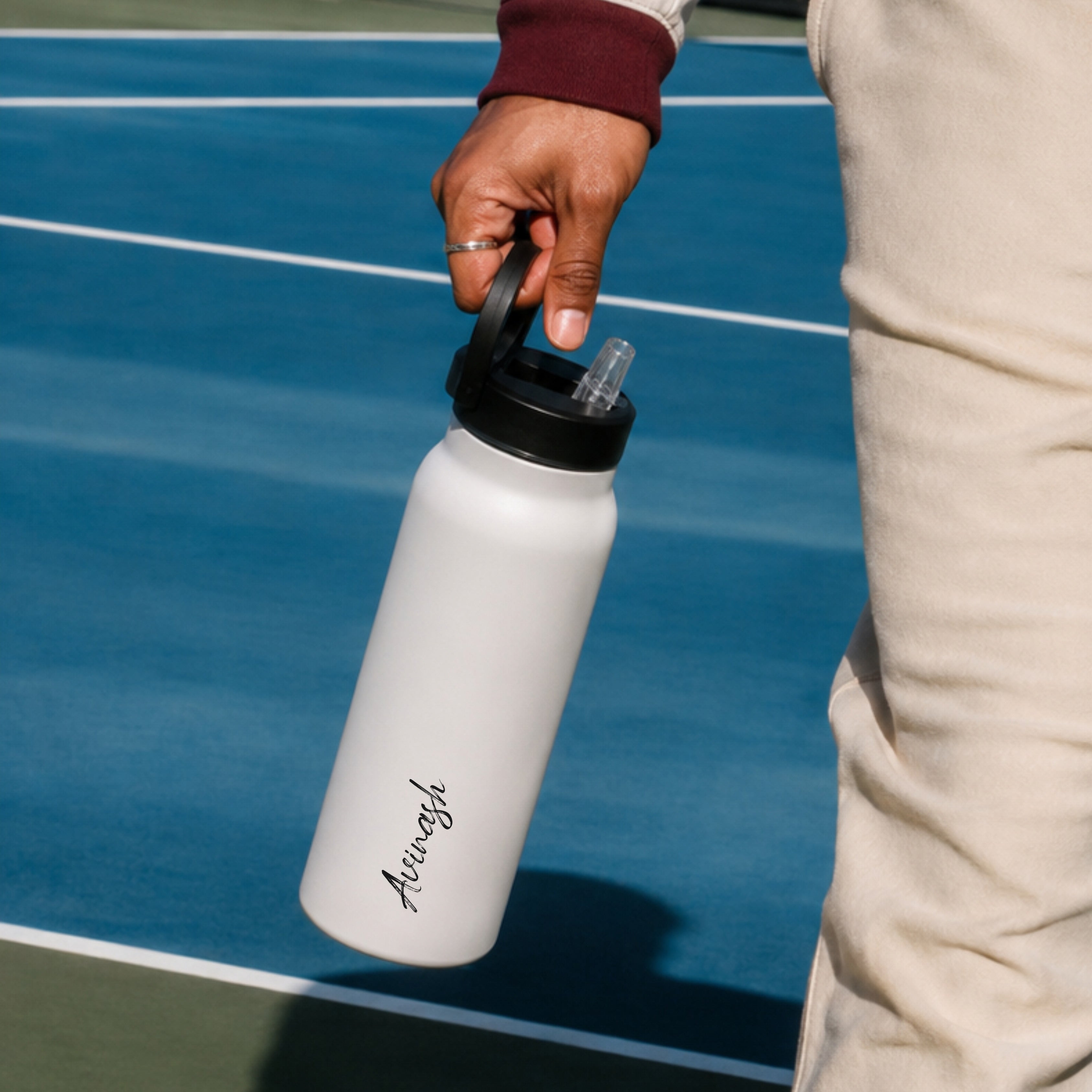 AquaStand - Insulated Water Bottle with Magnetic Phone Mount & Sip Straw Lid - White