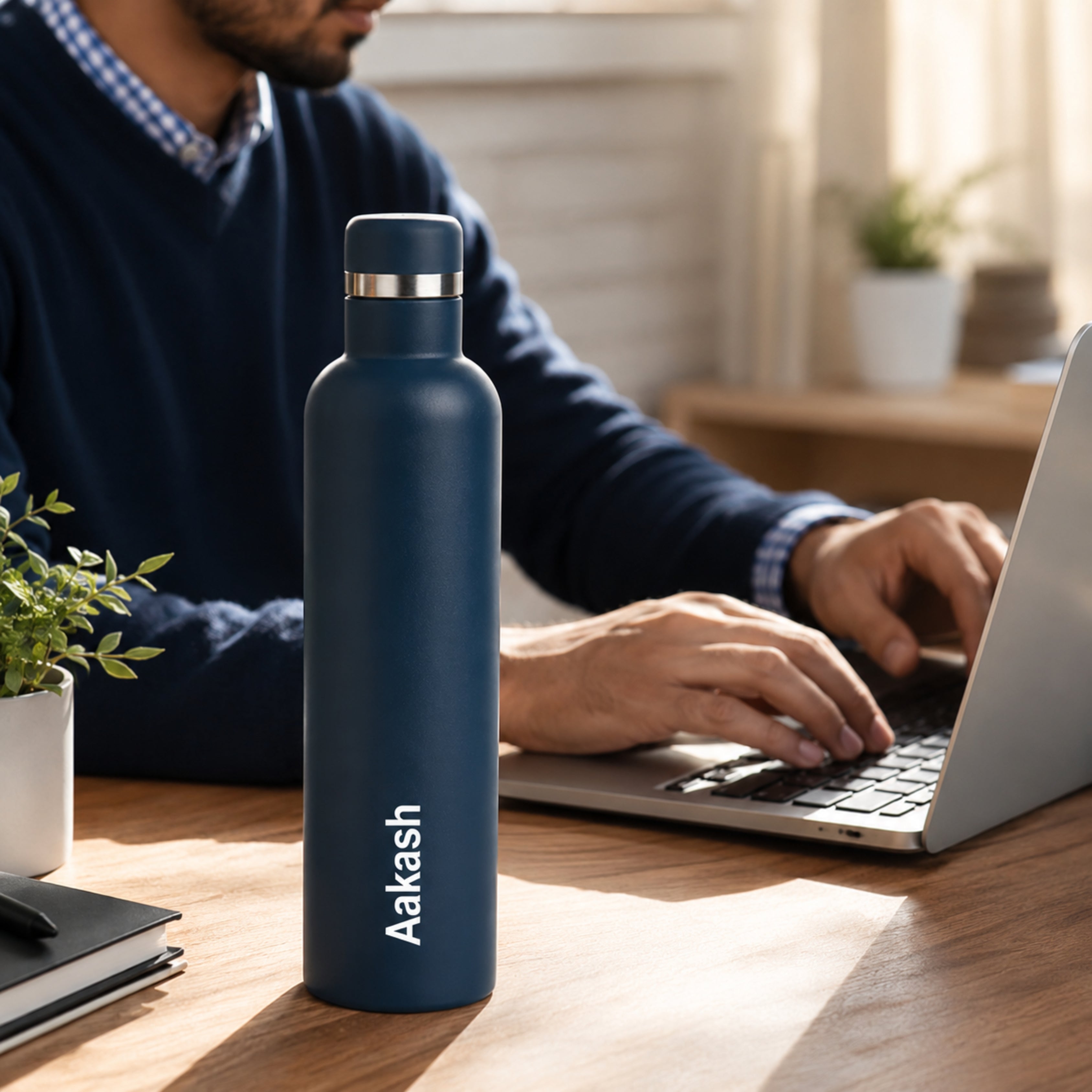FLO – Premium Personalized Hydration Bottle - Deep Blue (750 ML)