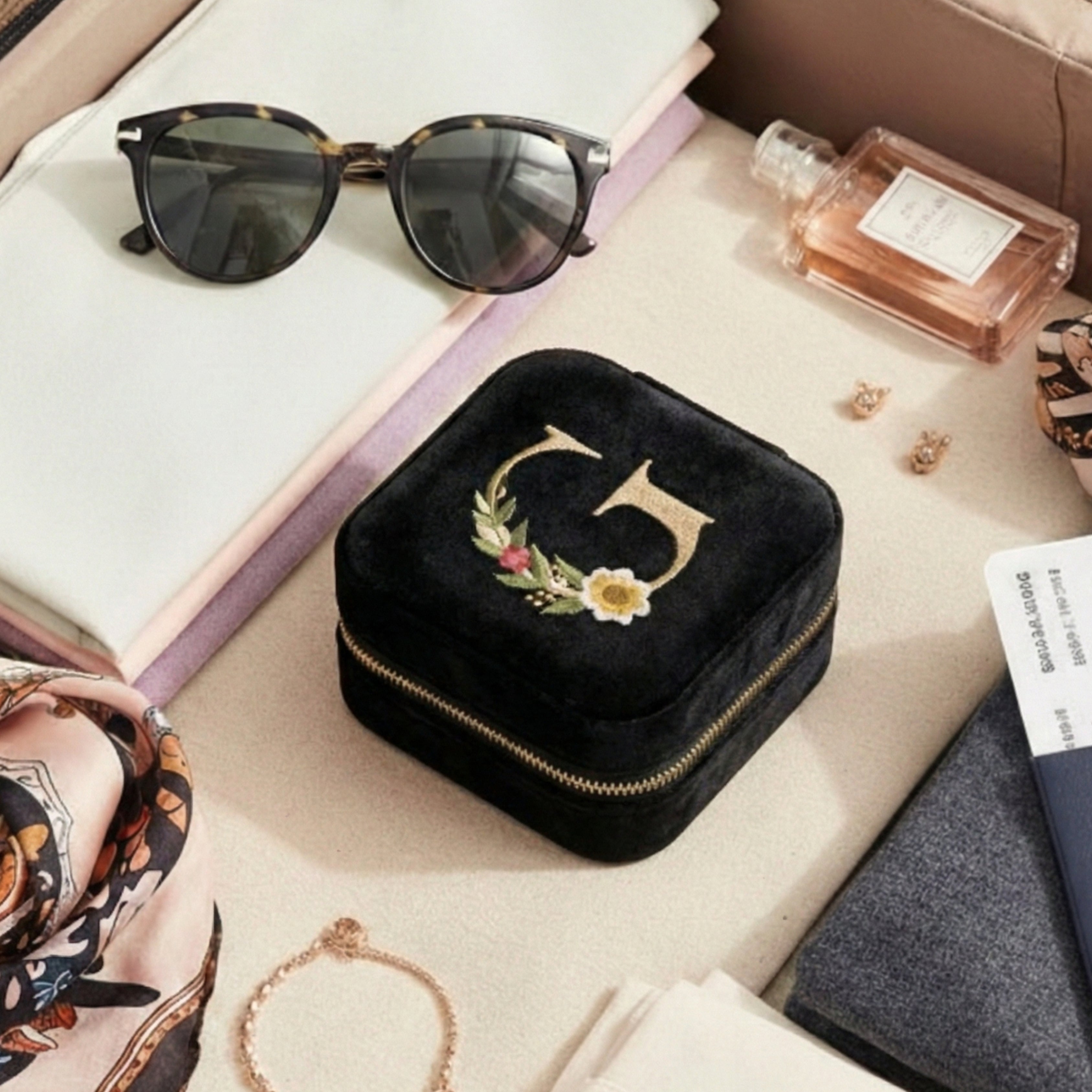 Velvet Travel Jewellery Box | Compact & Stylish Organizer - Black
