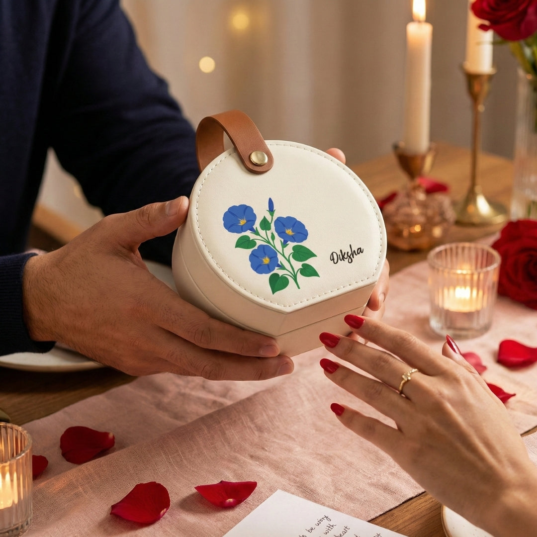 Stella Zip Travel Jewellery Box | Compact & Stylish Organizer- White