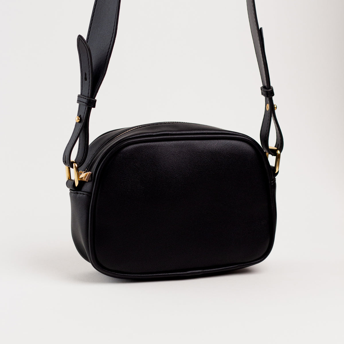 Shoulder Bags and Cross-Body Bags Collection for Women