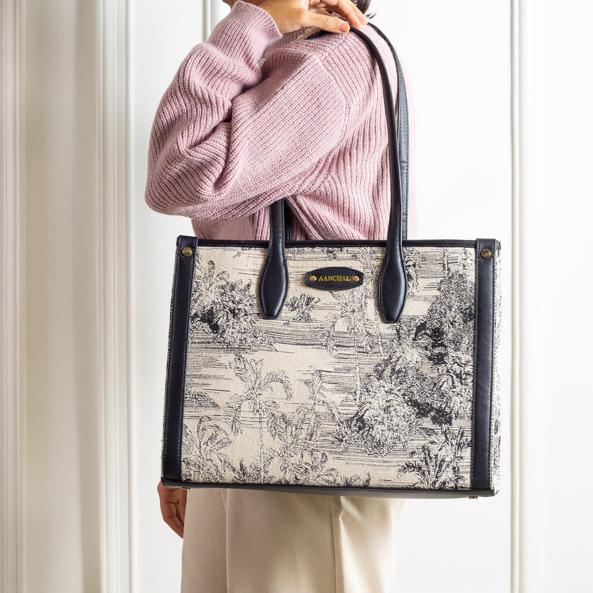 My Lady Dior is the first customizable bag from Dior  Luxurylaunches